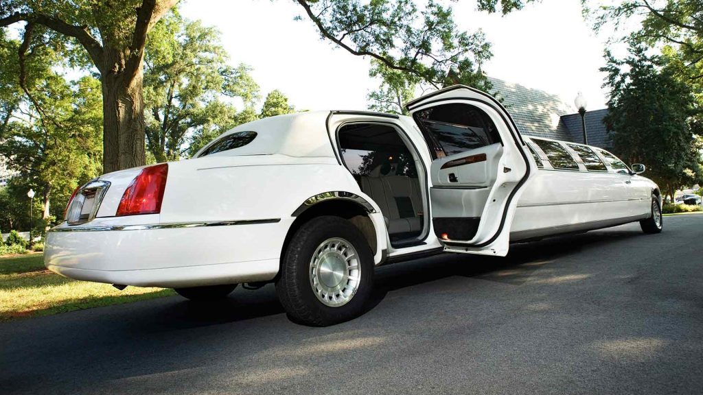 Houston Wedding Getaway Limo Rentals, Sedan, Party Bus, Shuttle, Charter, Bride, Groom, Classic, Vintage, Antique, White Rolls Royce Bentley, One Way, Limousine